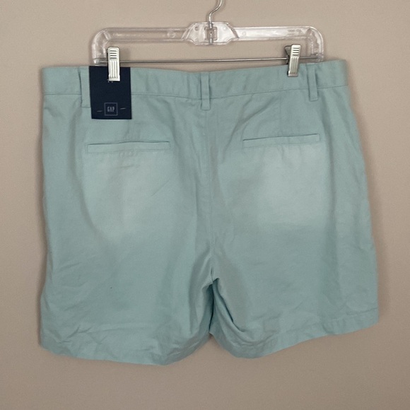 GAP l Shorts NWT - Picture 3 of 6
